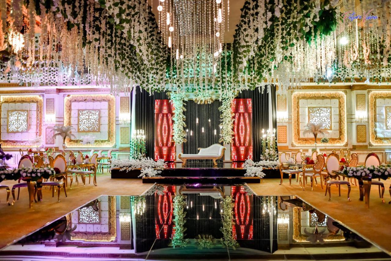 Rehana Plaza Hotel Le Caire Extérieur photo A wedding reception at the Grand Ballroom