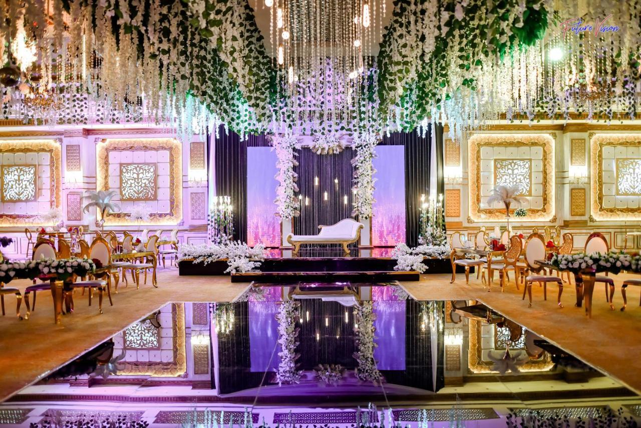 Rehana Plaza Hotel Le Caire Extérieur photo A wedding reception in Karachi, Pakistan